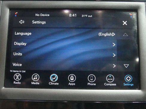 Used 2018 Chrysler Pacifica LX image 41