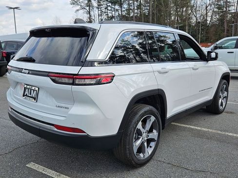 New 2026 Jeep Grand Cherokee Limited w/ Luxury Tech Group II image 12