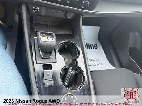 Used 2023 Nissan Rogue S image 17