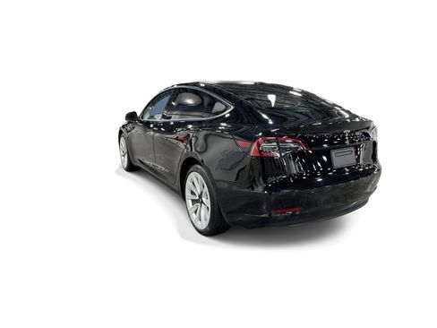 Certified 2023 Tesla Model 3 Standard Range RWD image 4