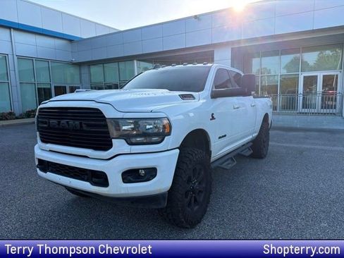 Used 2021 RAM 2500 Lone Star w/ Night Edition AWD/4WD image 1