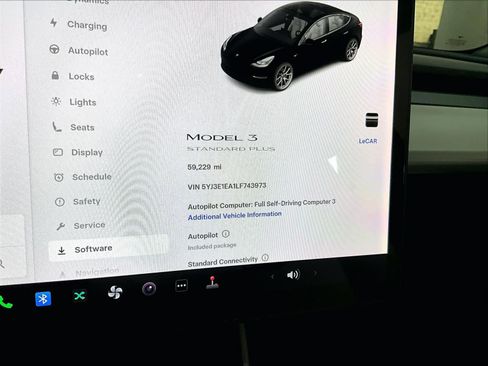 Used 2020 Tesla Model 3 Standard Range image 21