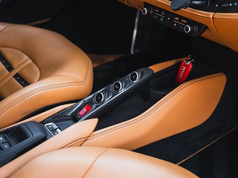 Used 2021 Ferrari F8 Tributo RWD image 48
