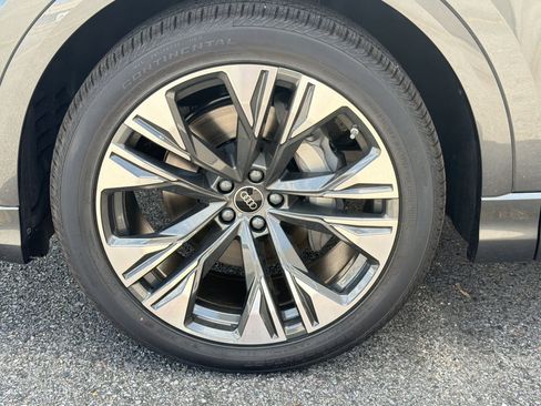 New 2026 Audi Q8 Premium Plus image 12