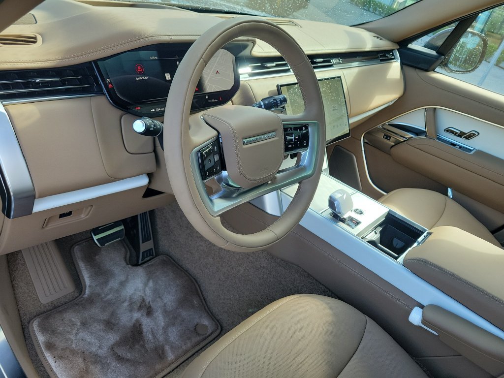 New 2026 Land Rover Range Rover SV AWD/4WD image 25