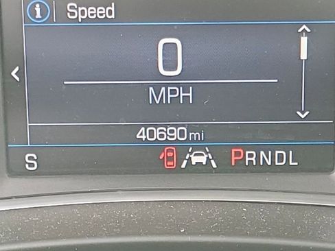 Used 2020 Chevrolet Equinox LT image 10