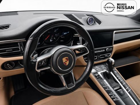 Used 2019 Porsche Macan AWD/4WD image 10