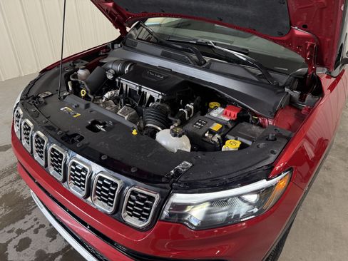 Used 2025 Jeep Compass Limited w/ Elite Group AWD/4WD image 18
