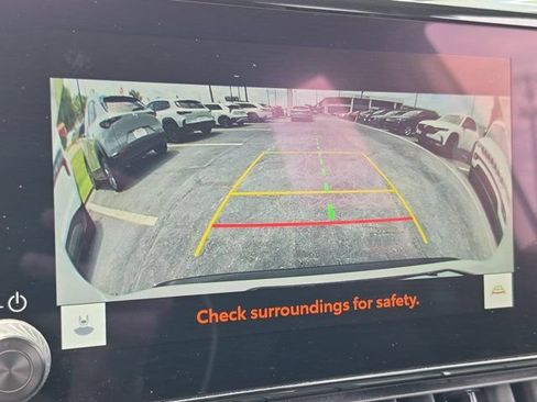 Used 2025 Toyota RAV4 LE AWD/4WD image 17