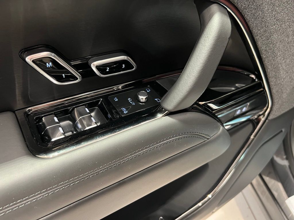 New 2025 Land Rover Range Rover Sport Dynamic SE AWD/4WD image 25