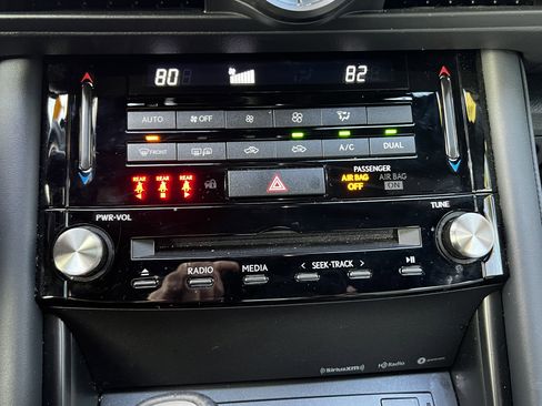 Certified 2025 Lexus IS 350 F Sport image 27