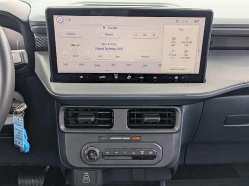Used 2025 Ford Maverick XL w/ 4K Tow Package AWD/4WD image 16