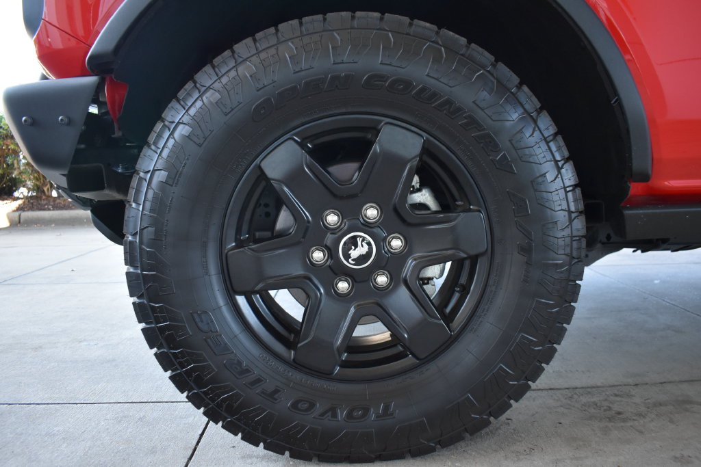 Used 2024 Ford Bronco Black Diamond AWD/4WD image 14