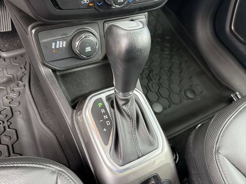 Used 2020 Jeep Renegade Limited w/ Trailer Tow Group AWD/4WD image 21