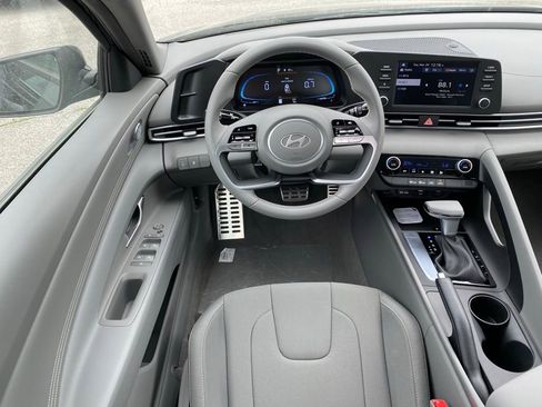 New 2026 Hyundai Elantra Sport FWD image 27