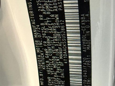 Used 2025 Toyota Camry LE image 28