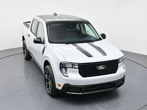 New 2025 Ford Maverick XLT w/ XLT Luxury Package image 40