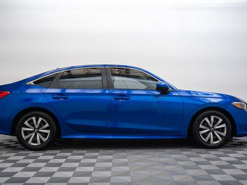 Used 2022 Honda Civic LX image 4