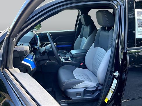 Certified 2025 Toyota Tacoma TRD Sport AWD/4WD image 9