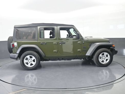 Used 2022 Jeep Wrangler Unlimited Sport AWD/4WD image 7