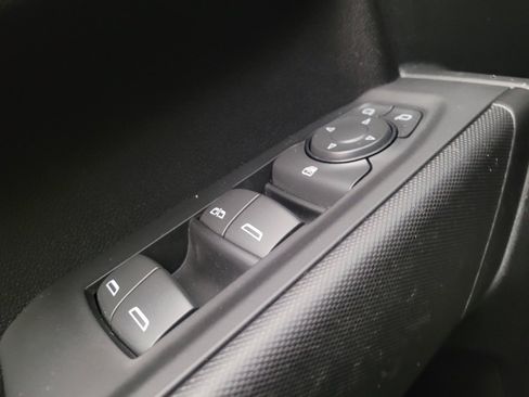 Used 2022 Chevrolet Silverado 1500 Custom RWD image 27