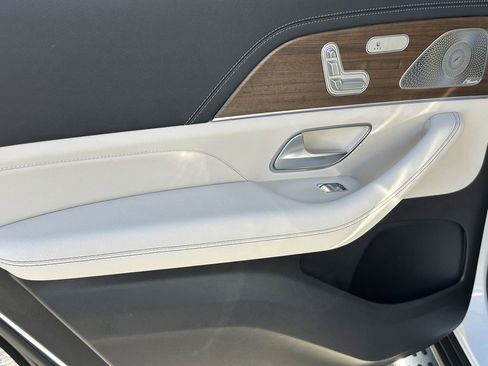 New 2026 Mercedes-Benz GLS 450 4MATIC image 27