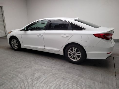 Used 2017 Hyundai Sonata SE image 3