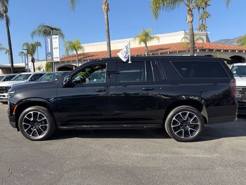 Used 2025 Chevrolet Suburban RST w/ Sun And Tow Package image 5