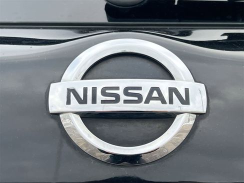 Used 2014 Nissan Pathfinder SL image 12