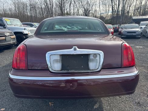Used 2000 Lincoln Town Car Cartier image 17