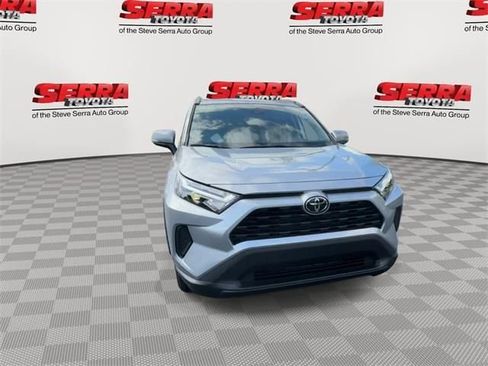 Used 2025 Toyota RAV4 XLE w/ Convenience Package image 3