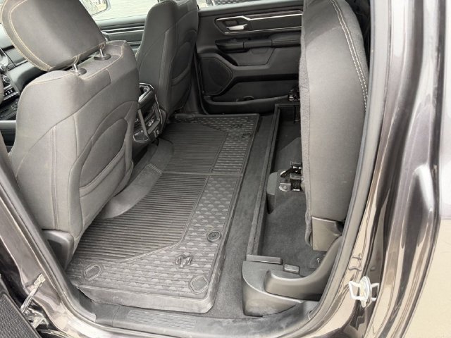 Used 2019 RAM 1500 Big Horn AWD/4WD image 16