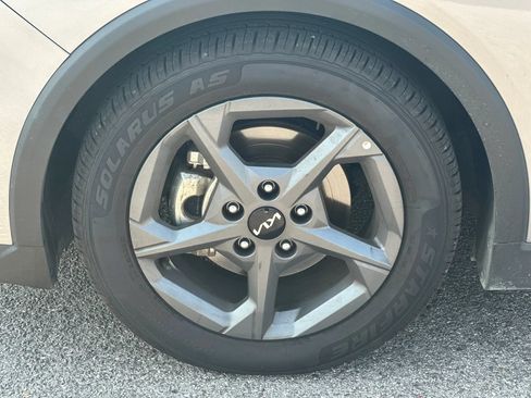 Used 2025 Kia K4 FWD image 23