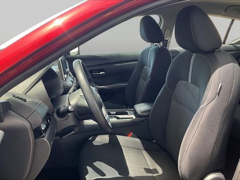 Certified 2024 Nissan Sentra SV FWD image 8