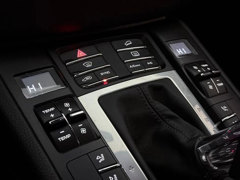 Used 2018 Porsche Macan GTS image 39