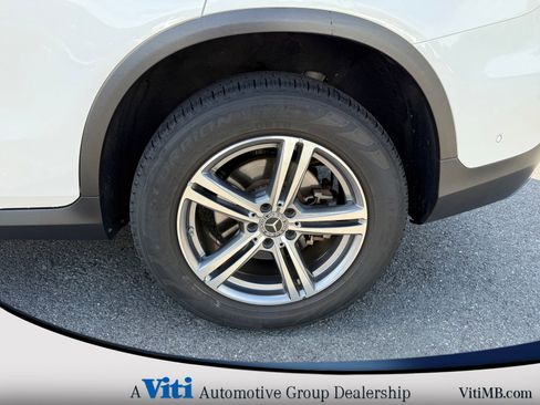 Used 2021 Mercedes-Benz GLC 300 4MATIC image 13