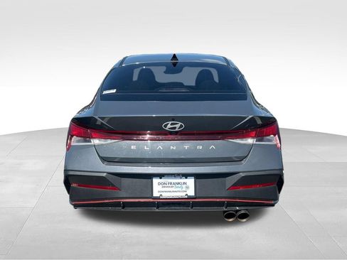 Used 2024 Hyundai Elantra SEL FWD image 4