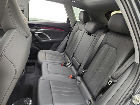 Used 2025 Audi Q5 Premium w/ Premium Plus AWD/4WD image 16