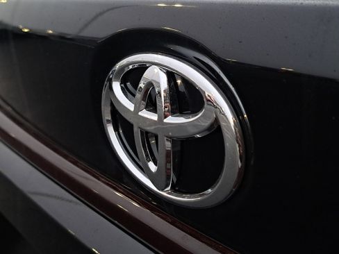 New 2026 Toyota Corolla LE image 6