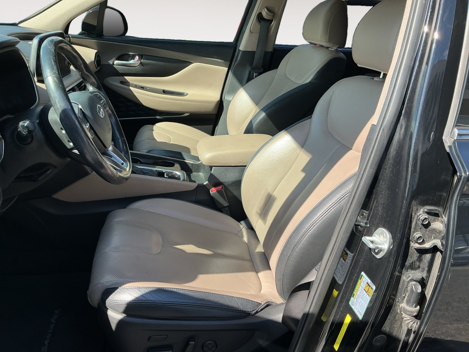Used 2020 Hyundai Santa Fe Limited FWD image 9