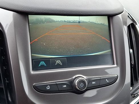 Used 2017 Chevrolet Cruze LT w/ Convenience Package image 19