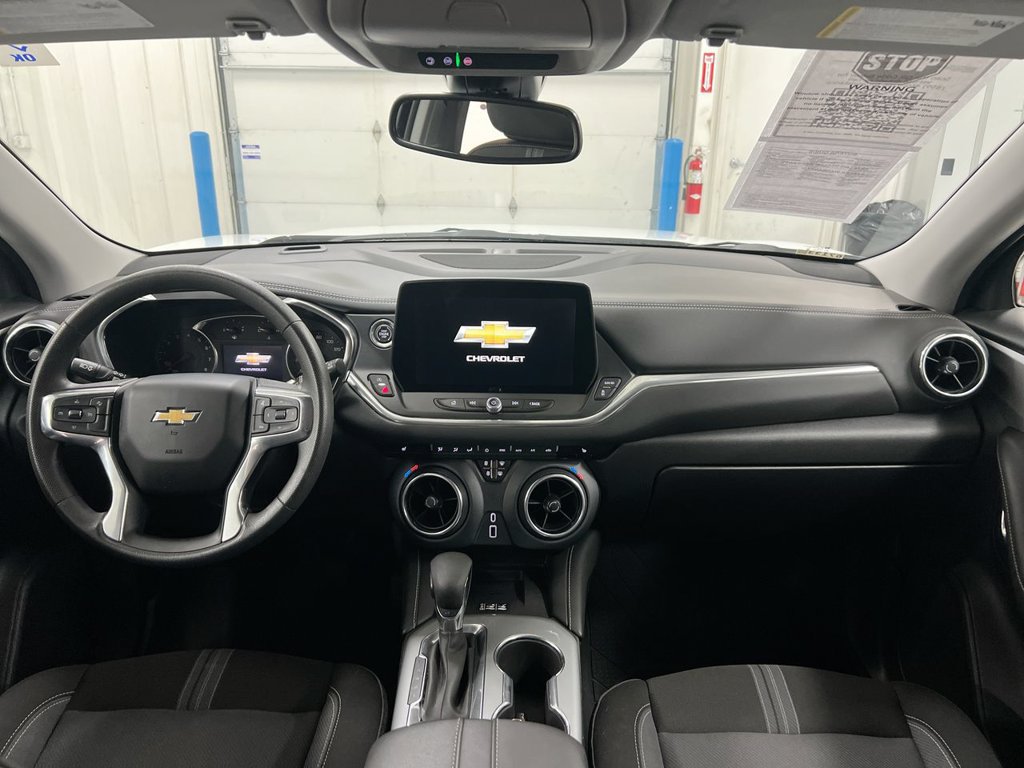 Used 2023 Chevrolet Blazer LT w/ Convenience Package FWD image 10