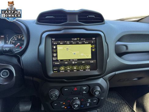 Used 2023 Jeep Renegade Latitude AWD/4WD image 11