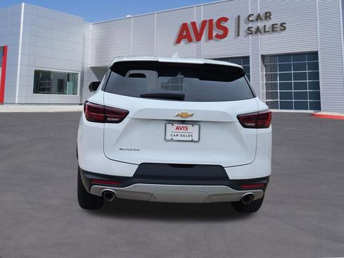 Used 2025 Chevrolet Blazer LT FWD image 5
