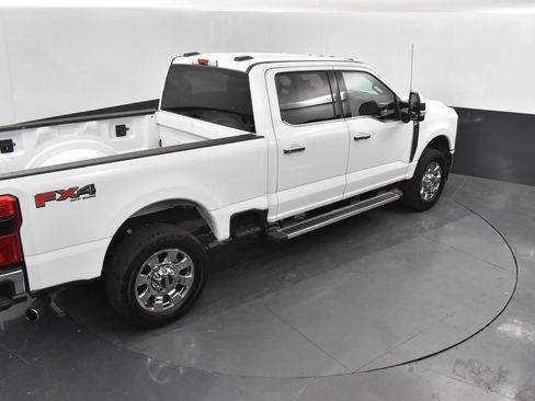 Used 2025 Ford F250 Lariat w/ Chrome Package AWD/4WD image 13