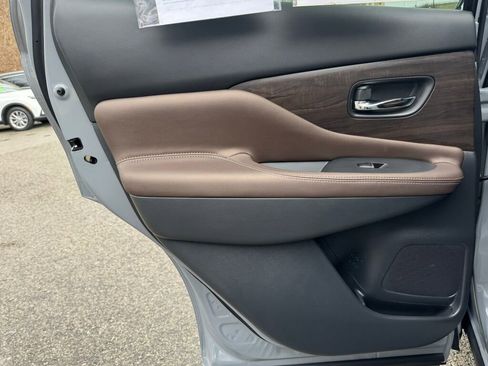 Used 2024 Nissan Murano Platinum w/ Cargo Package image 16