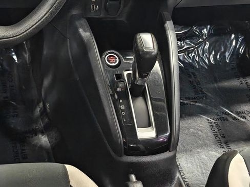 Used 2020 Nissan Versa SV FWD image 8