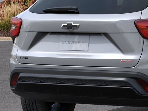 New 2026 Chevrolet Trax RS w/ Driver Confidence Package FWD image 14
