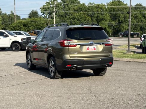 Used 2024 Subaru Ascent Premium AWD/4WD image 7