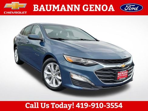 Used 2024 Chevrolet Malibu LT FWD image 1